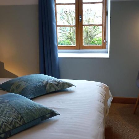 Gîte et chambres d'hôtes Le Chêne Billault Pouant Extérieur photo