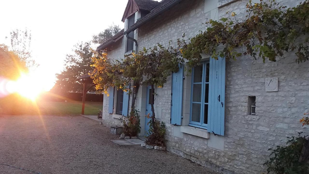 Gîte et chambres d'hôtes Le Chêne Billault Pouant Extérieur photo