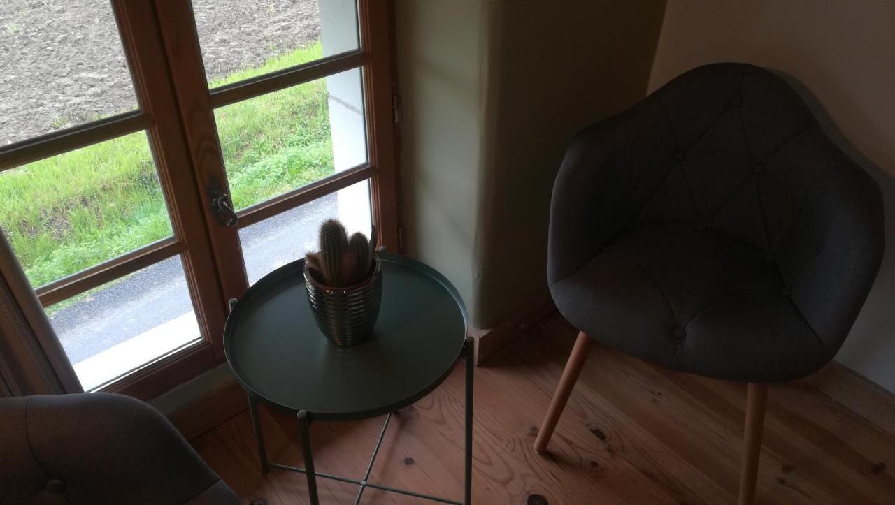 Gîte et chambres d'hôtes Le Chêne Billault Pouant Extérieur photo