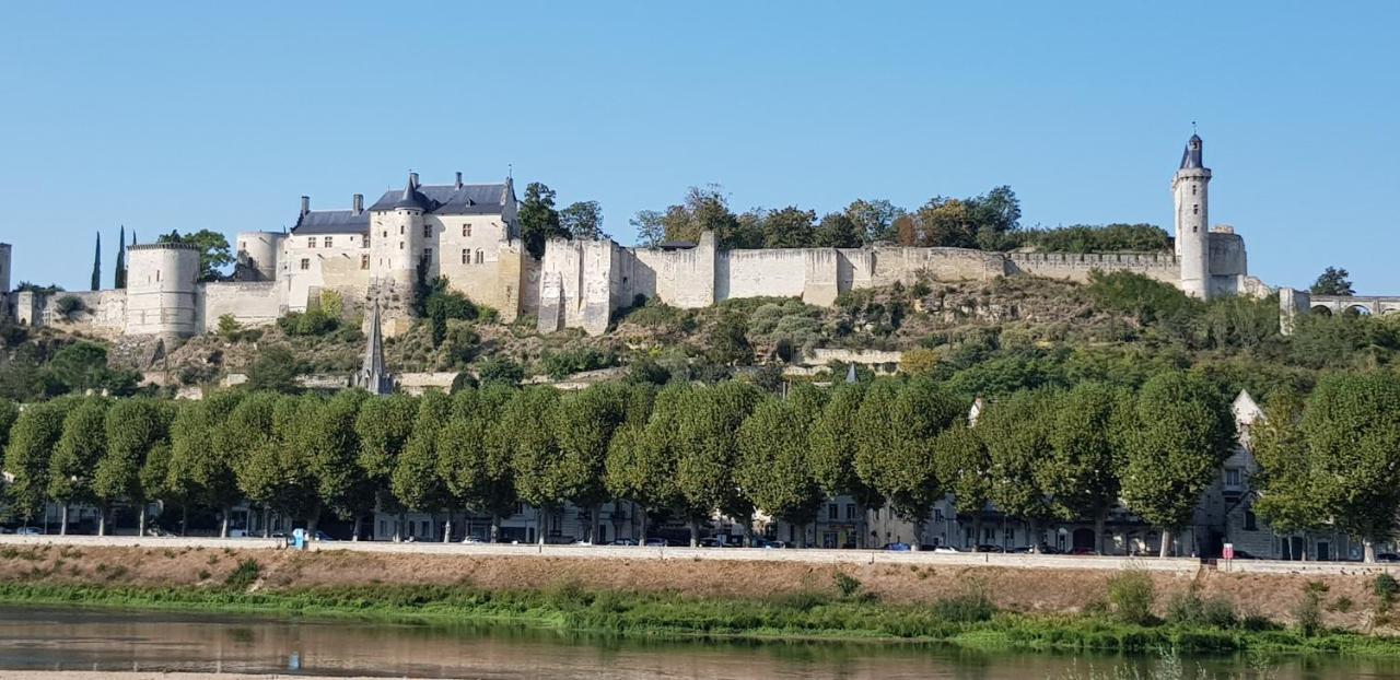 Gîte et chambres d'hôtes Le Chêne Billault Pouant Extérieur photo