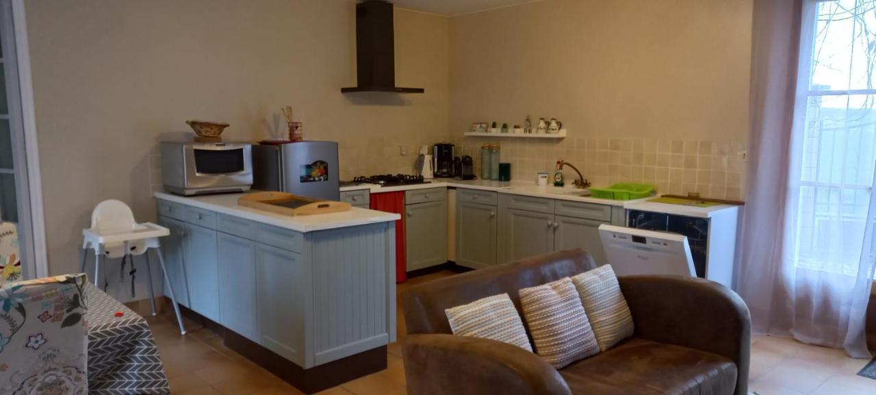 Gîte et chambres d'hôtes Le Chêne Billault Pouant Extérieur photo